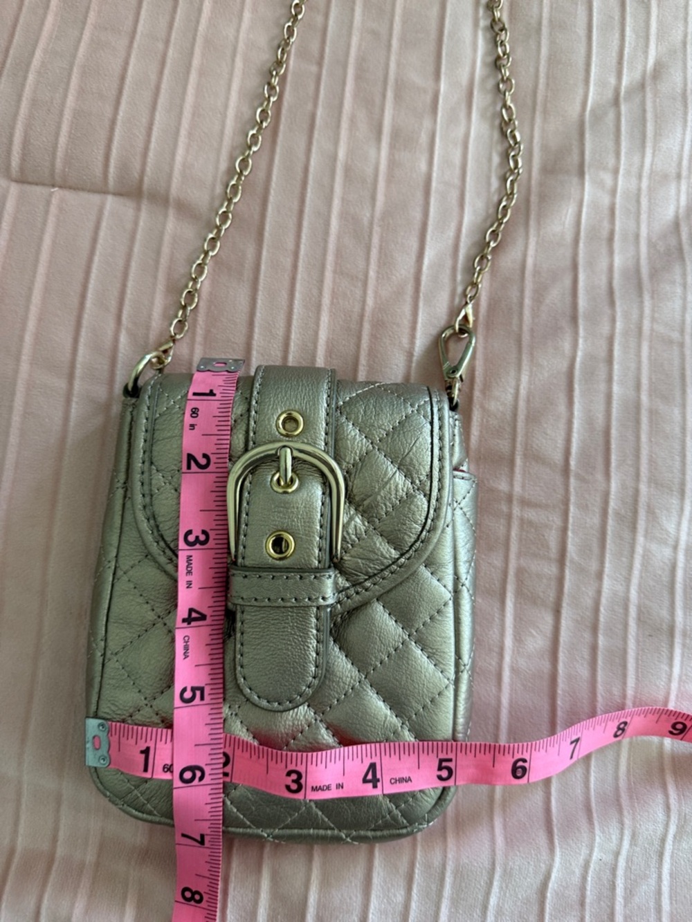 MAXX NEW YORK Quilted Metallic Crossbody Phone Bag - Gold - Picture 8 of 12